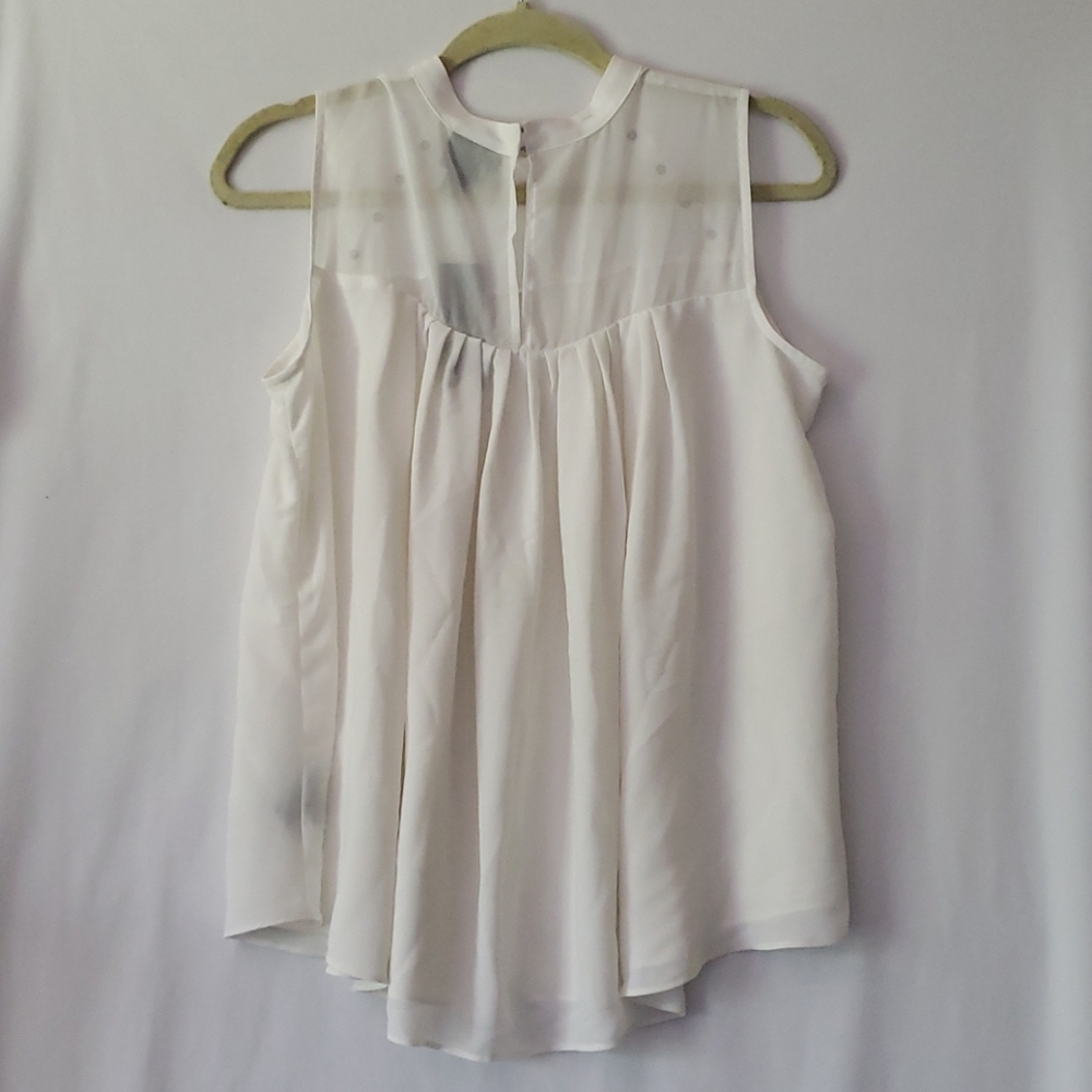 Women's Worthington Petite Cream Flowy Top NWT - Picture 3 of 7